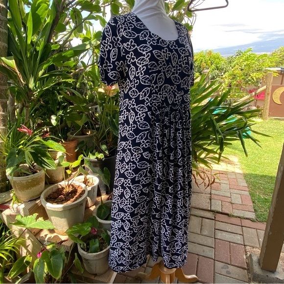 Like New! Blue Ginger 100% Rayon made in India. - Picture 6 of 9